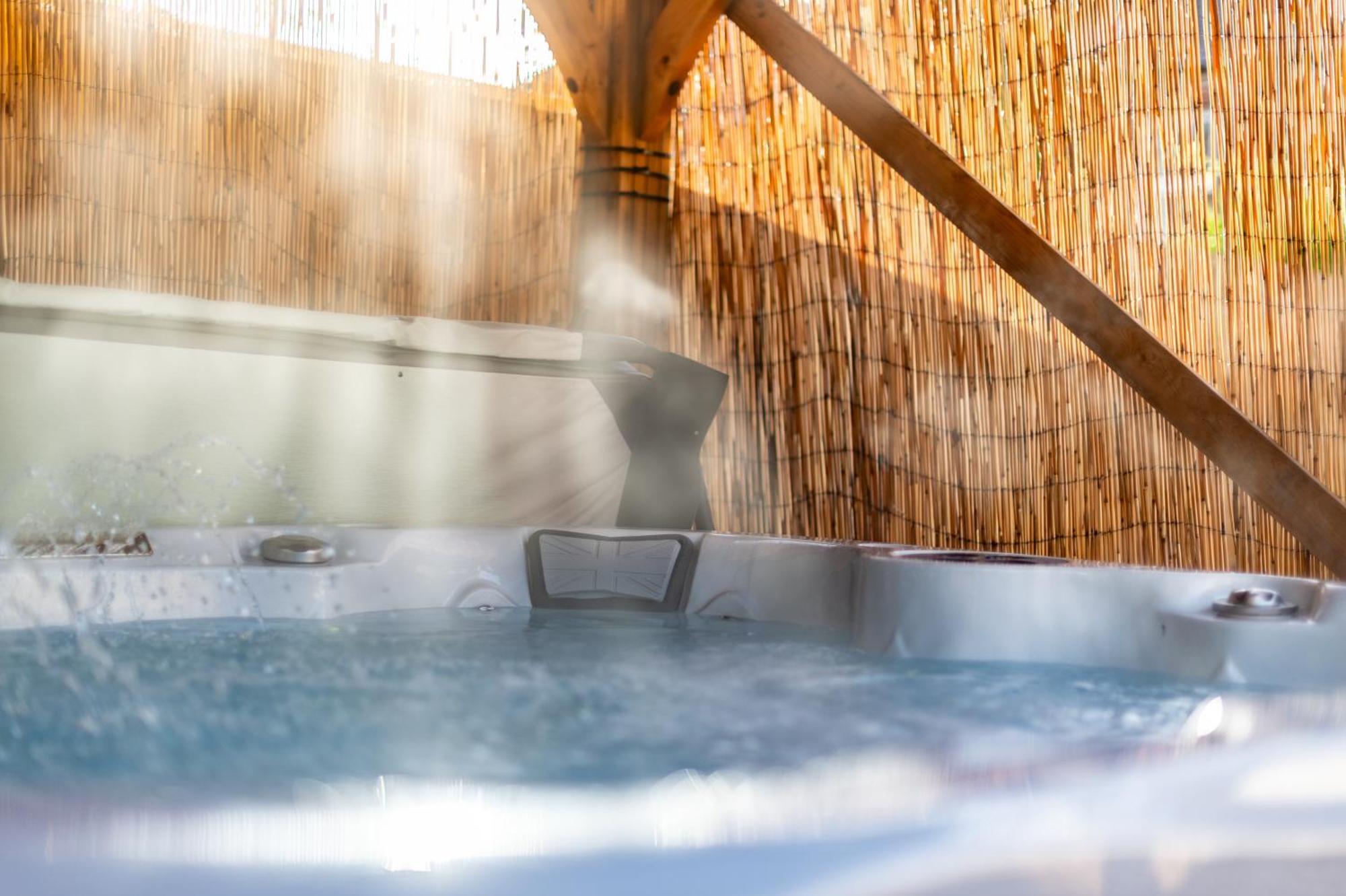Little Apple Cottage- Free Parking, Hot Tub, Fire, Town Centre Appleby-in-Westmorland エクステリア 写真
